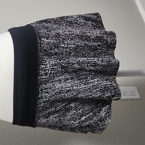 Lululemon Soundwave Quick Pace Tennis Skirt Skort - Picture 3 of 11